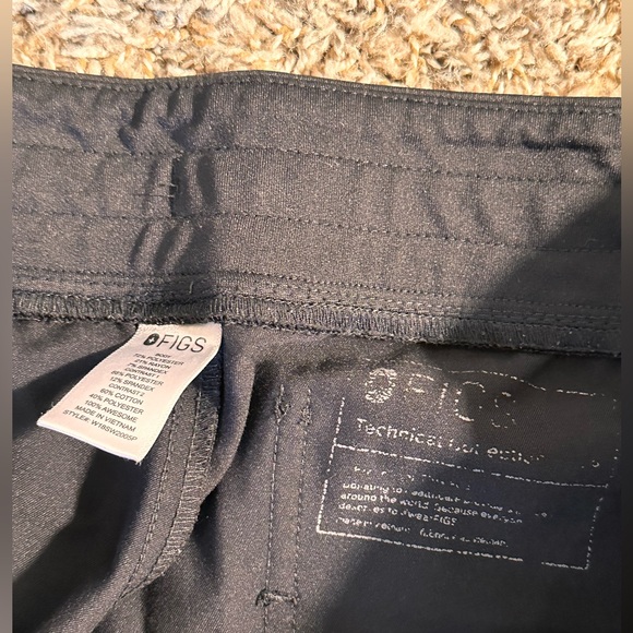 Figs Zamora Jogger Scrub Pants - Picture 2 of 7